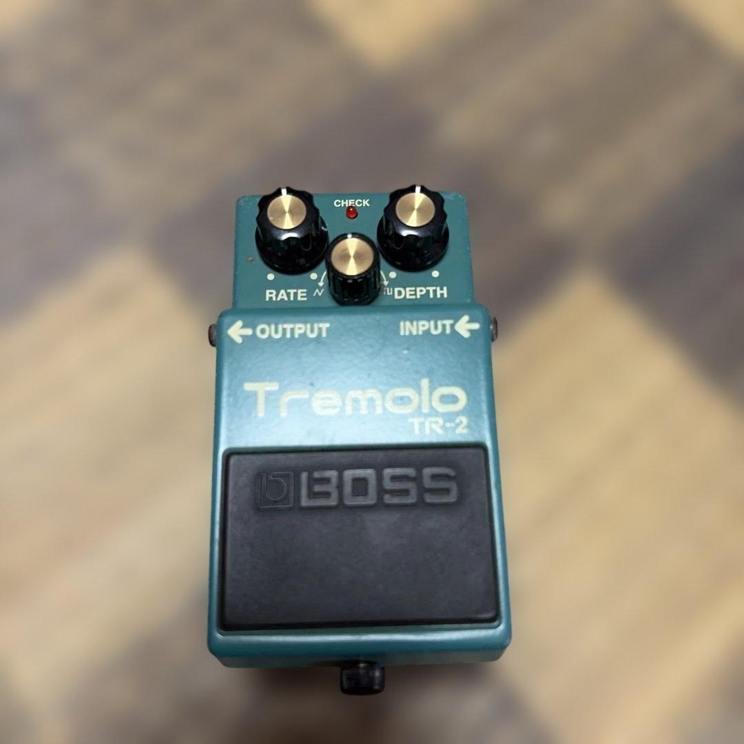 BOSS Tremolo TR-2【シールド付き】