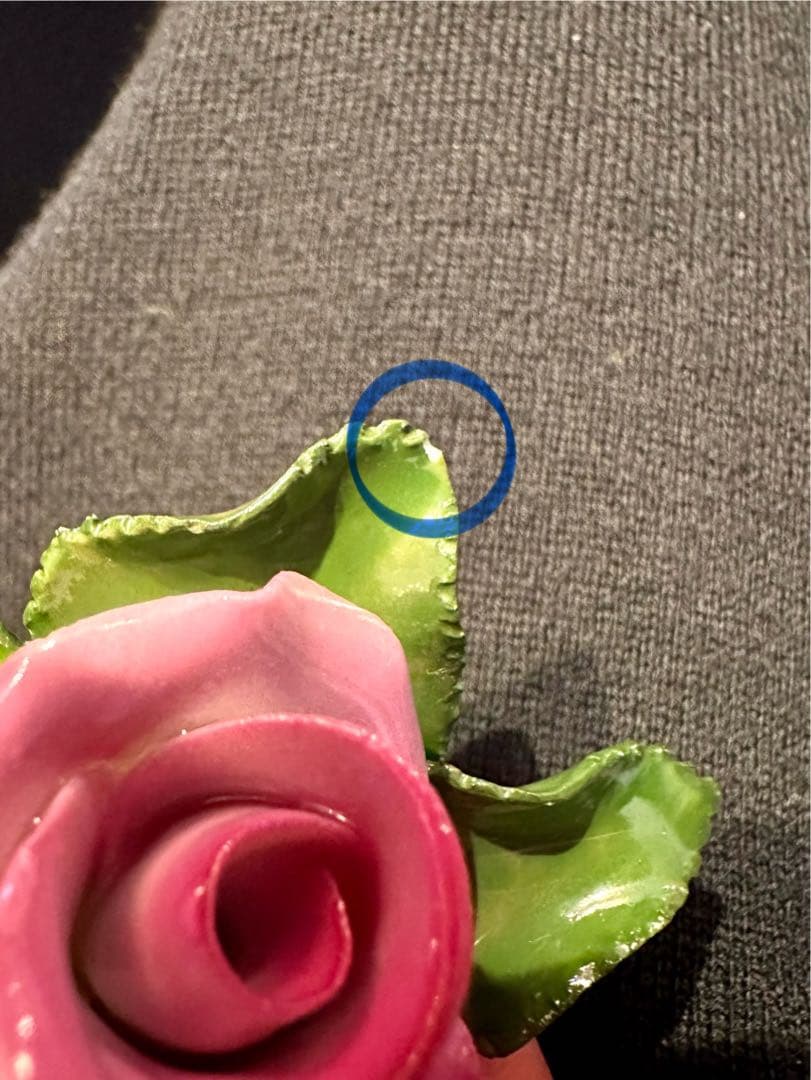 ヘレンド　薔薇の陶器置物 ④