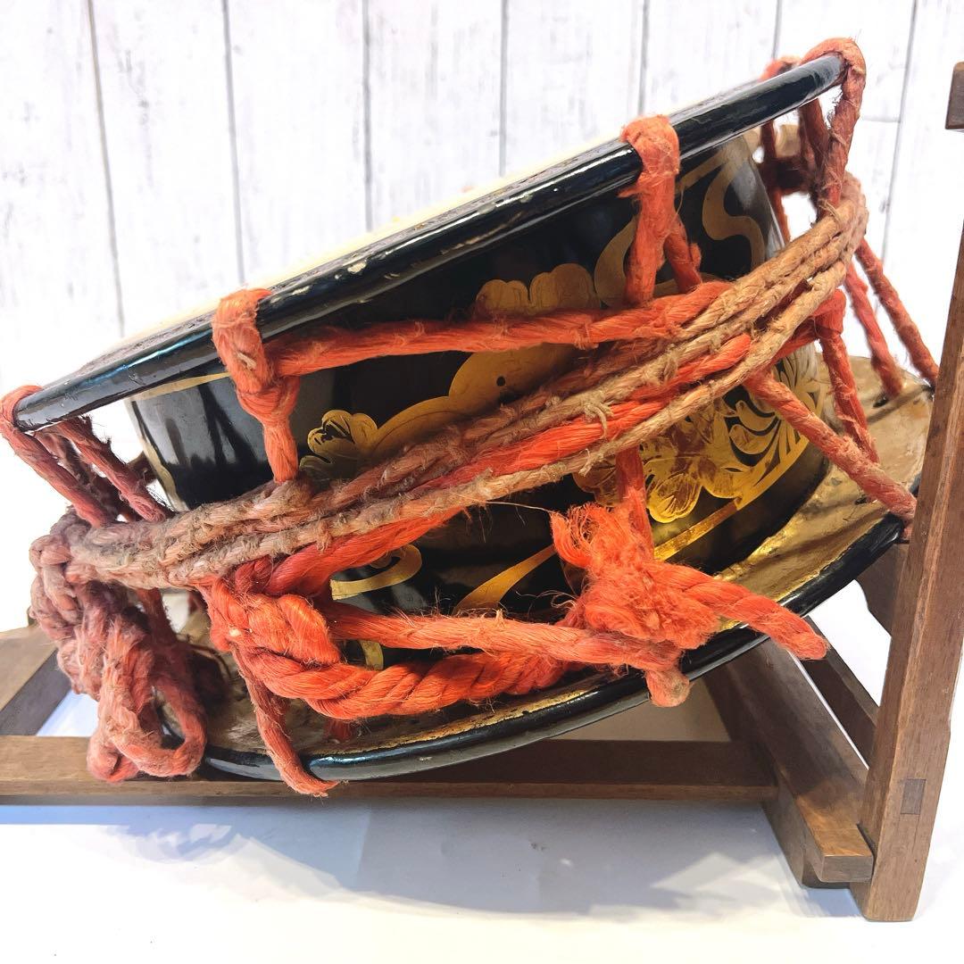 【希少】締め太鼓　蒔絵　和太鼓 34.5cm バチ付き　台座付属　和楽器　打楽器