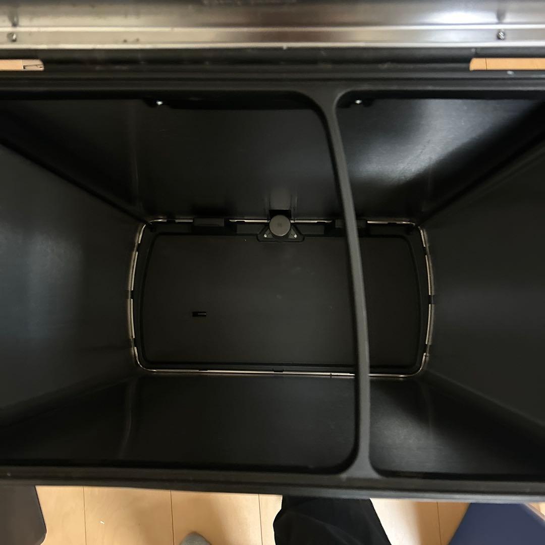 シンプルヒューマン・ペダル式ゴミ箱　分別タイプ　CW2007 46L