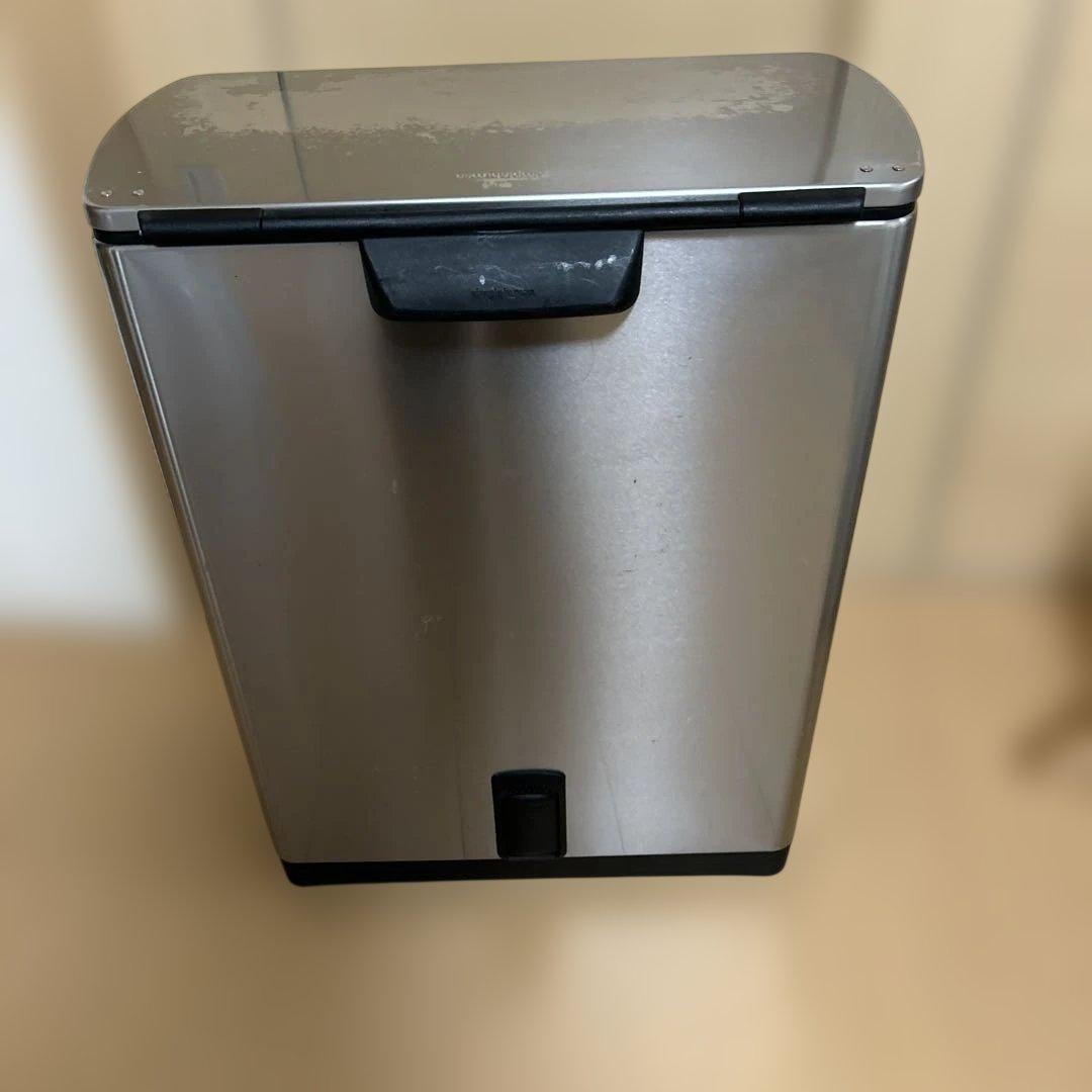 シンプルヒューマン・ペダル式ゴミ箱　分別タイプ　CW2007 46L