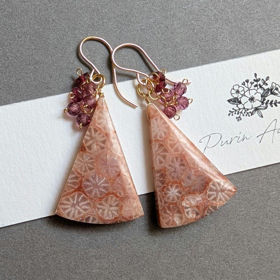 ピンクフォッシルコーラル ピアス