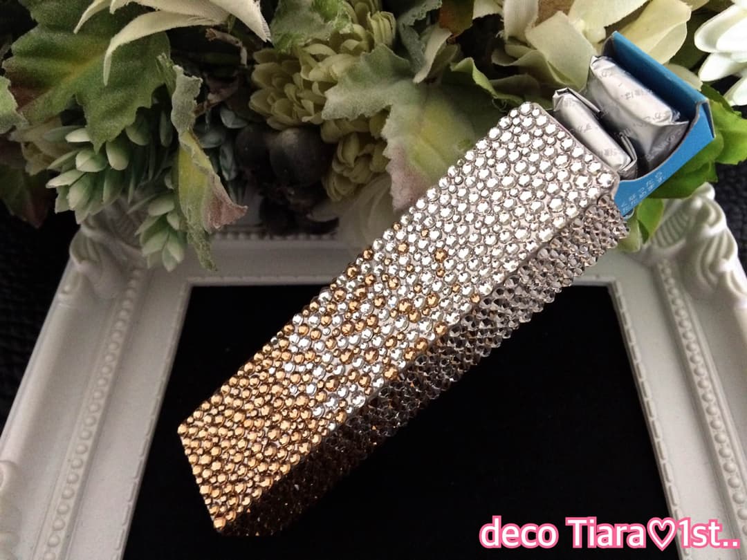 《ハンドメイド商品》スワロフスキークリスタルデコ:キシリッシュガム専用ケース✨