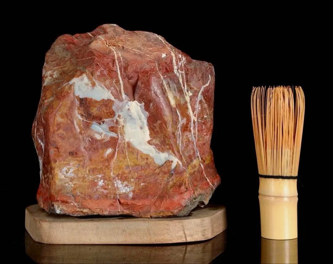 佐渡 錦紅石 錦石 赤玉石 台座付 3.1kg 水石 鑑賞石 天然石 盆石 飾石