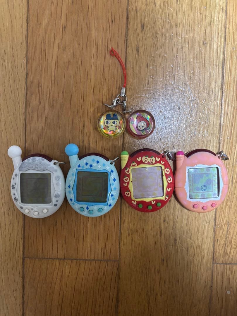 【動作確認済】　超じんせーエンジョイ！たまごっちプラス オールぶるー　4個セット