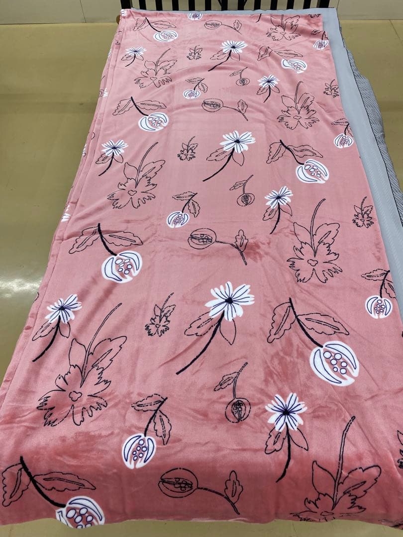 ダブルサイズ・シビラ　あったか掛けカバー・毛布タッチ・なめらか肌触り・洗濯OK