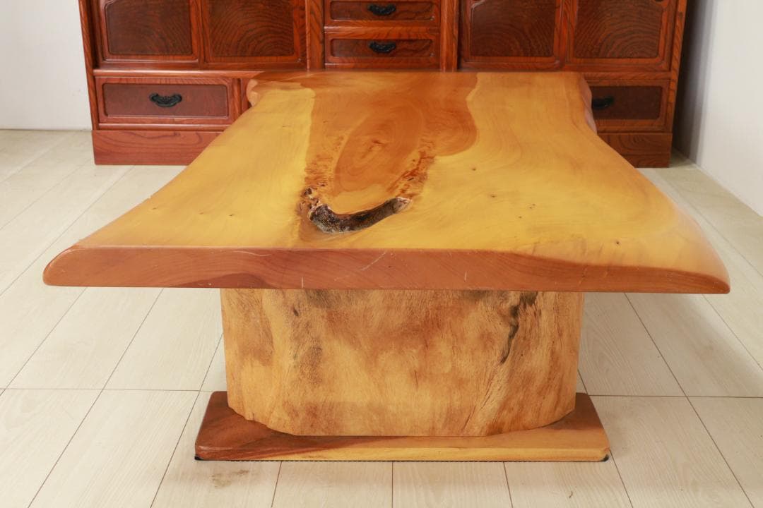 店頭展示品　１枚板　欅　無垢材　和モダン　ローテーブル　天厚5.1㎝　BJ139