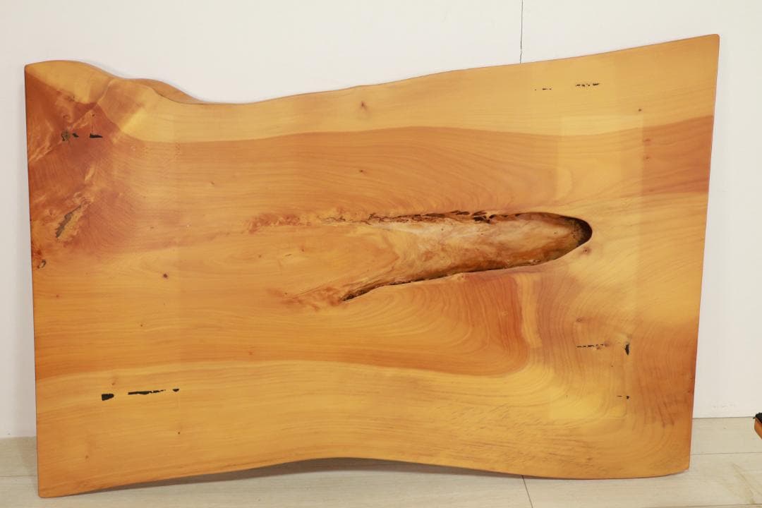 店頭展示品　１枚板　欅　無垢材　和モダン　ローテーブル　天厚5.1㎝　BJ139