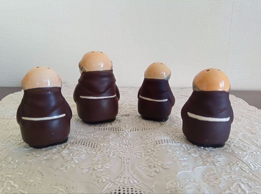 入手難 アンティーク Goebelゲーベル 修道士のフンメル人形 ４点セット