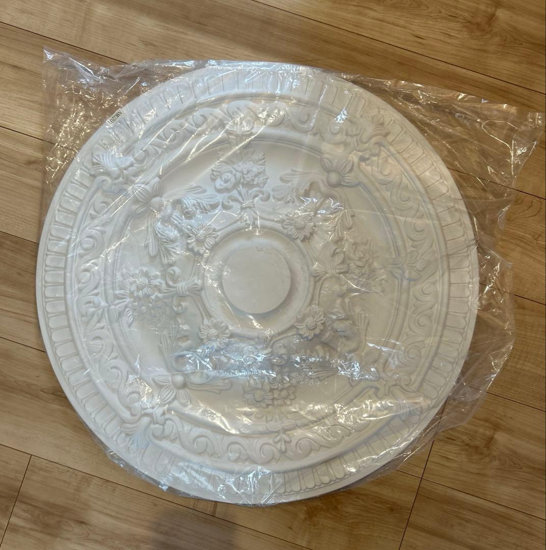 PU製メダリオンシャンデリア装飾材　壁・天井装飾　ゴールデンモール直径660mm