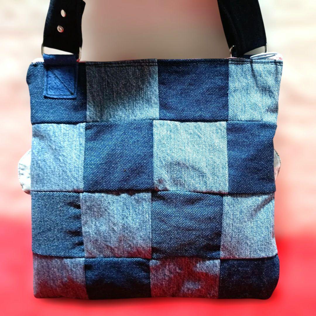 monaca様オーダー依頼品です！！ デニムリメイクミニショルダーバッグ