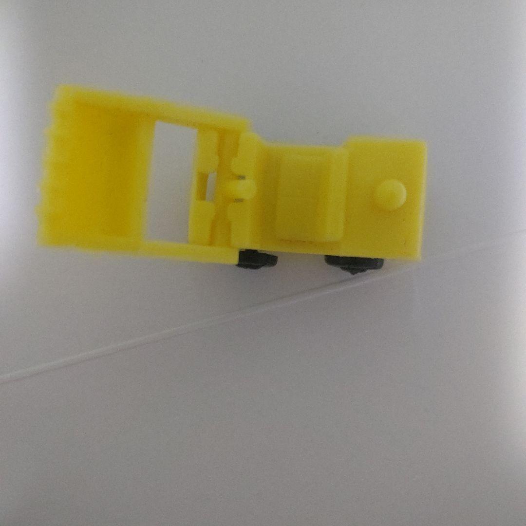 グリコおまけ キャタピラー 黄色 - メルカリ