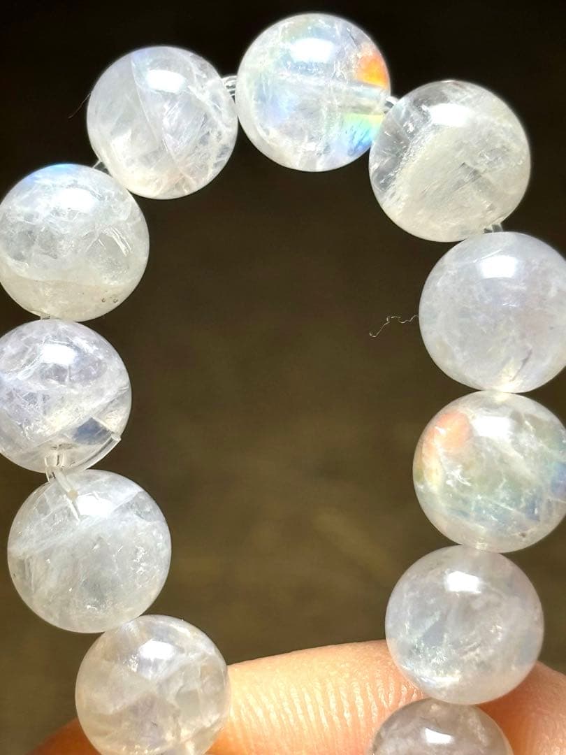 良品質　希少　レインボームーンストーン8㎜ブレス（新品未使用）マダガスカル産虹色