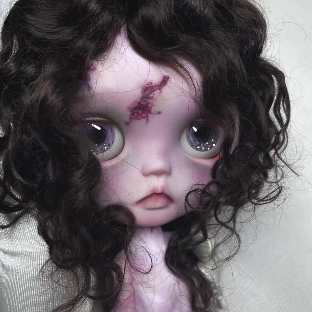 カスタムブライス 海外作家様 人形 怪我メイク 傷 ゾンビちゃん ダーク