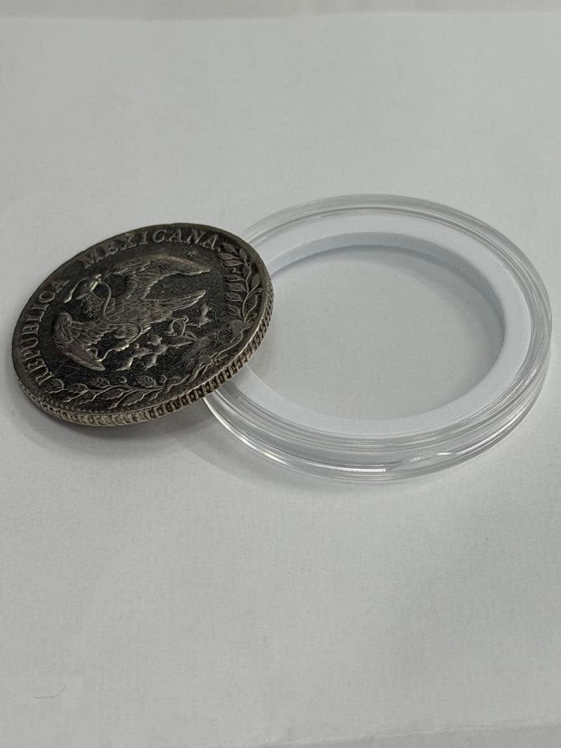 1888年- CA MMメキシコ 8レアル 自由の帽子大型銀貨 荘印あり - メルカリ