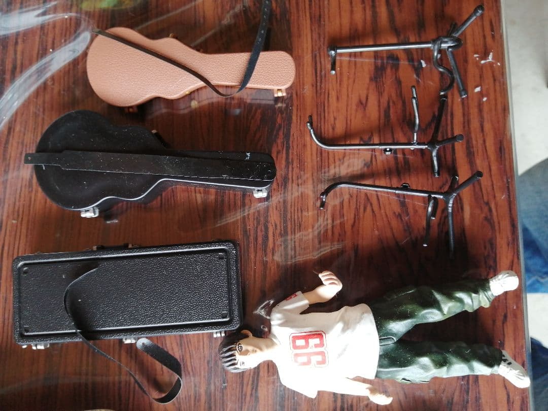 BECKギターコレクション他9本,ケース3個,スタンド3本,コユキ,飾り棚付