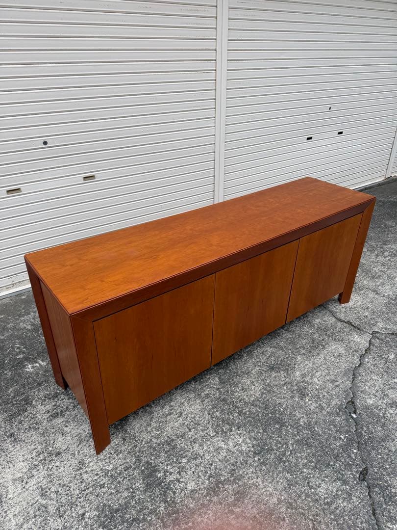 デンマーク Skovby Furniture チェリー材ロングサイドボード｜北欧