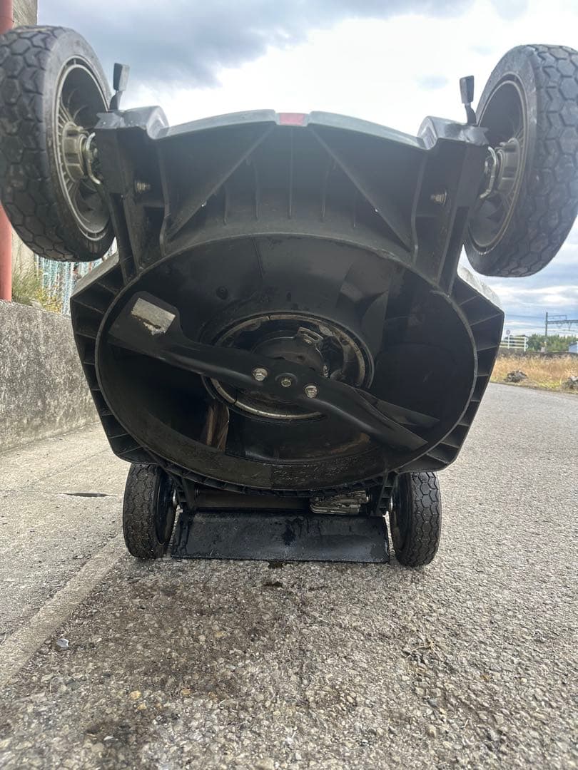 HONDA HRX537 エンジン芝刈り機（外観美品） エンジンOK！