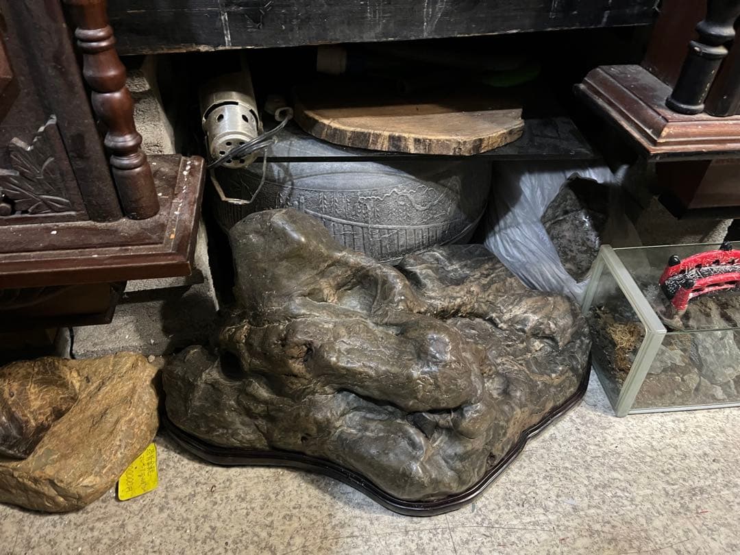 神居古潭石 、特大６０センチ、古潭石 神居古潭石緑泥石 水石 、水石展示会用