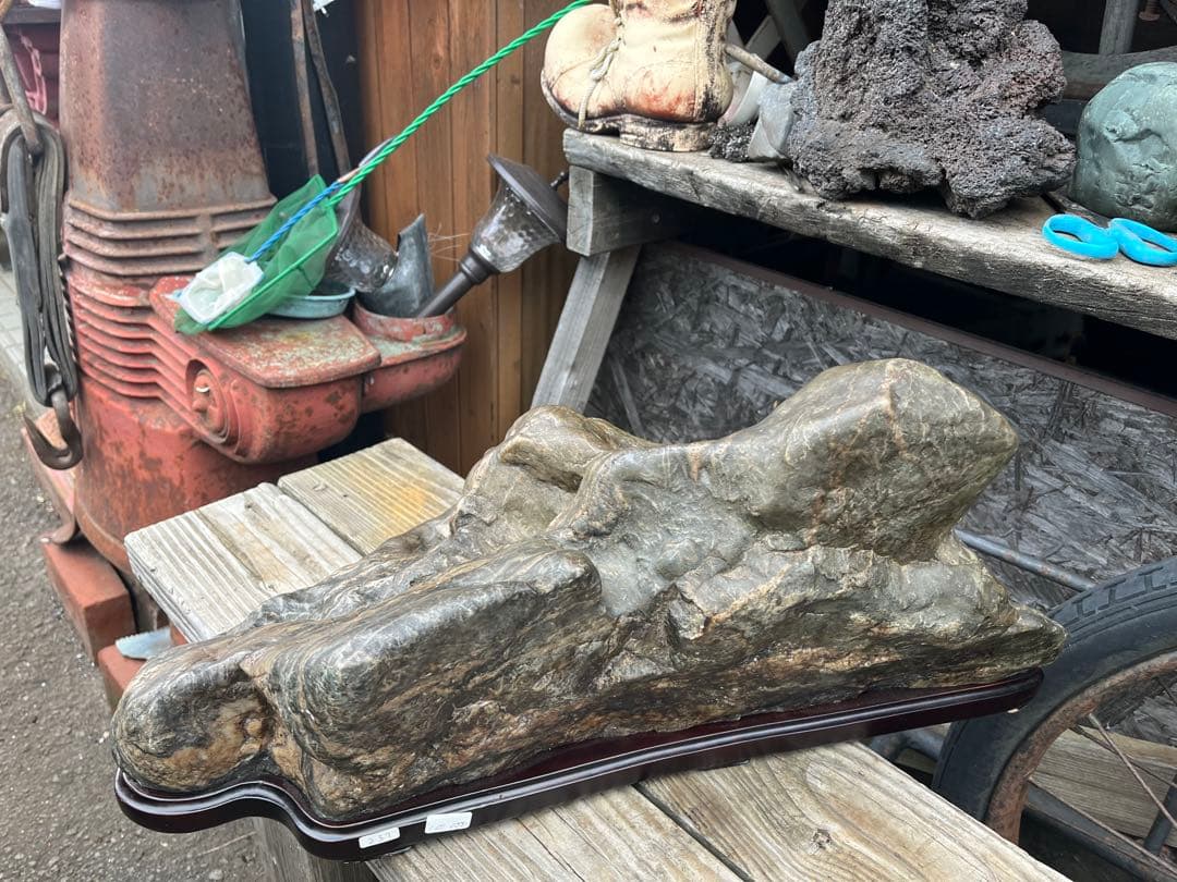 神居古潭石 、特大６０センチ、古潭石 神居古潭石緑泥石 水石 、水石展示会用