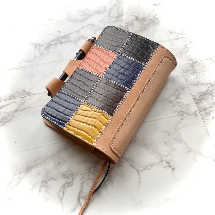 【訳あり品】レザーパッチワーク手帳カバー
