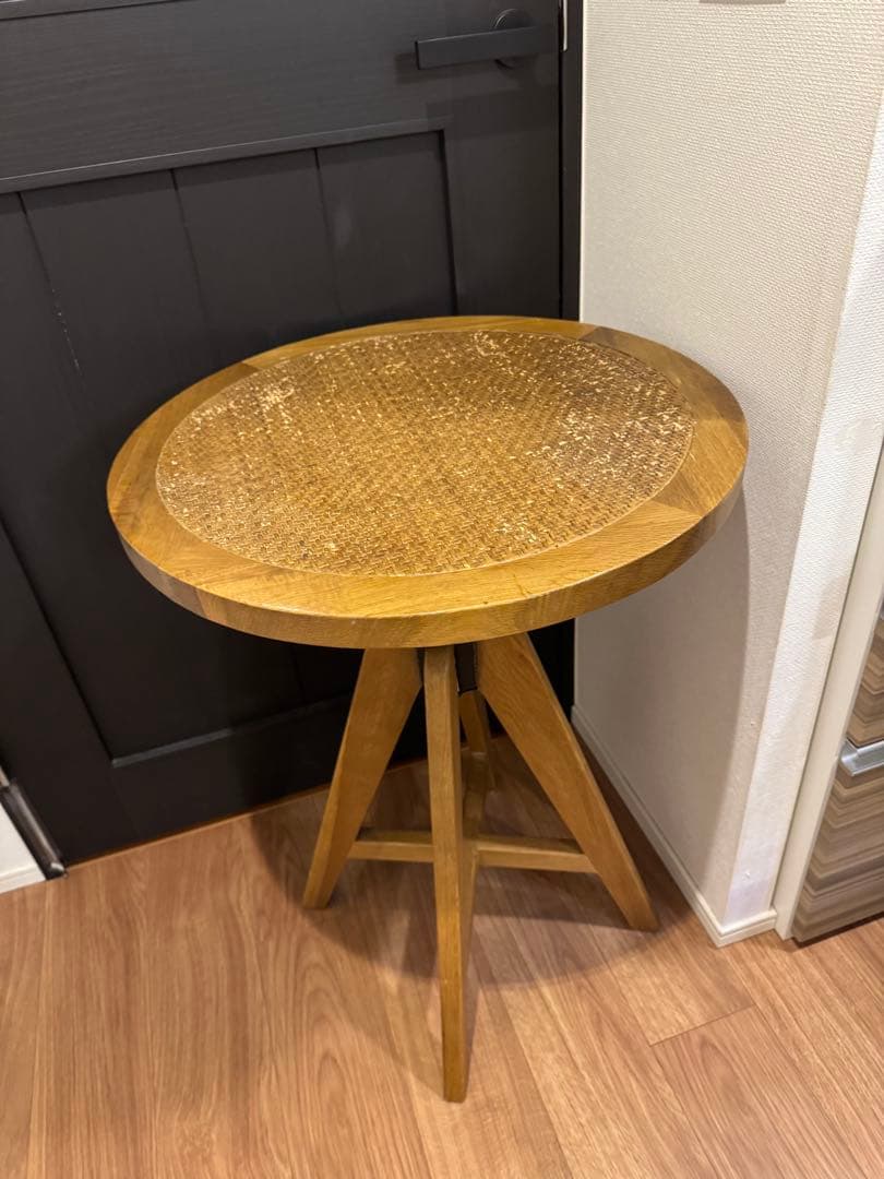 クラッシュゲート　丸テーブル