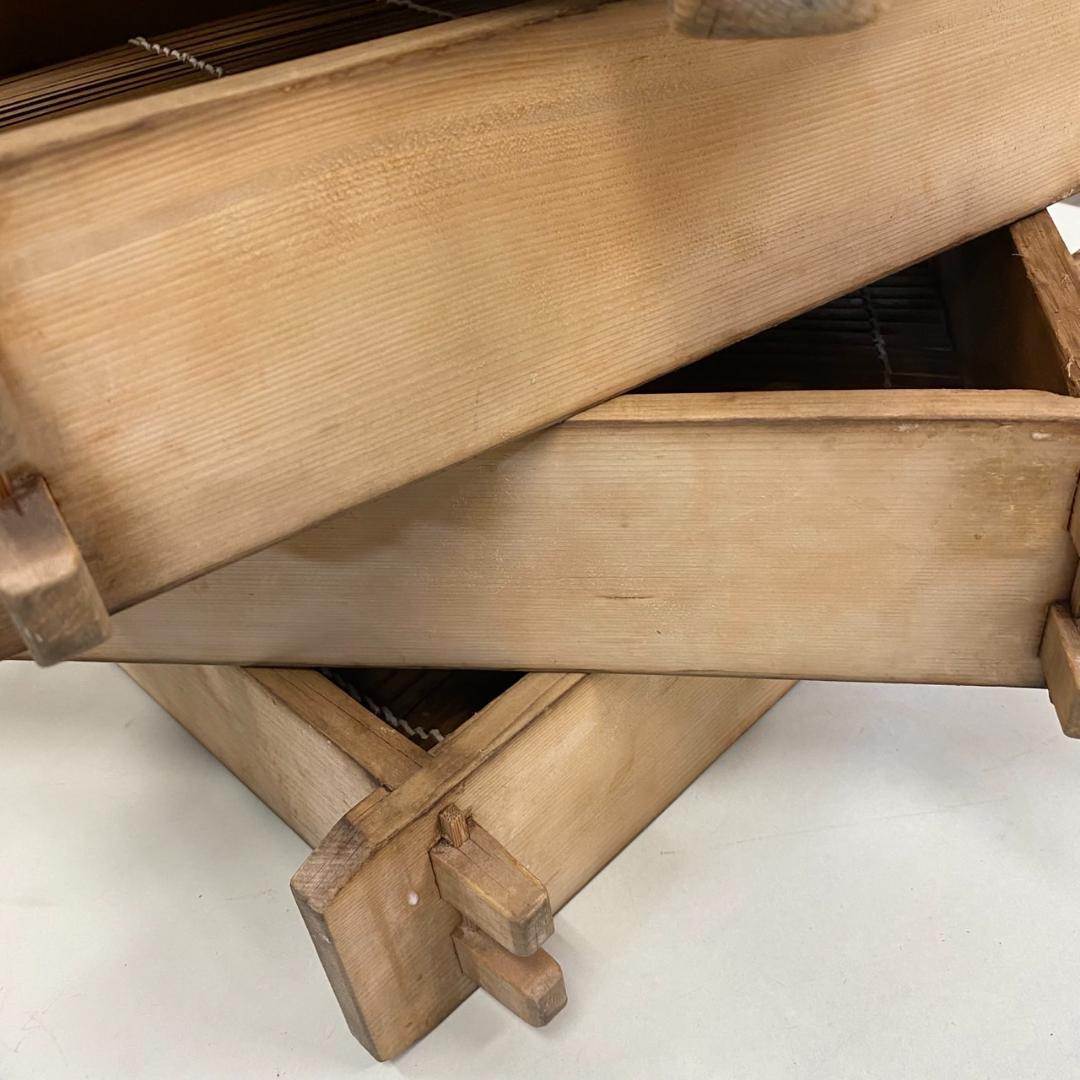 菓子屋用中古品　角蒸し蒸篭（せいろ）　蒸篭3枚＋木蓋　おまけで竹すだれ3枚