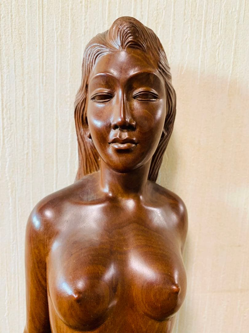 希少品　木彫り　木製 女性像 裸婦像 置物 オブジェ　バリ 工芸品　裸体　彫刻