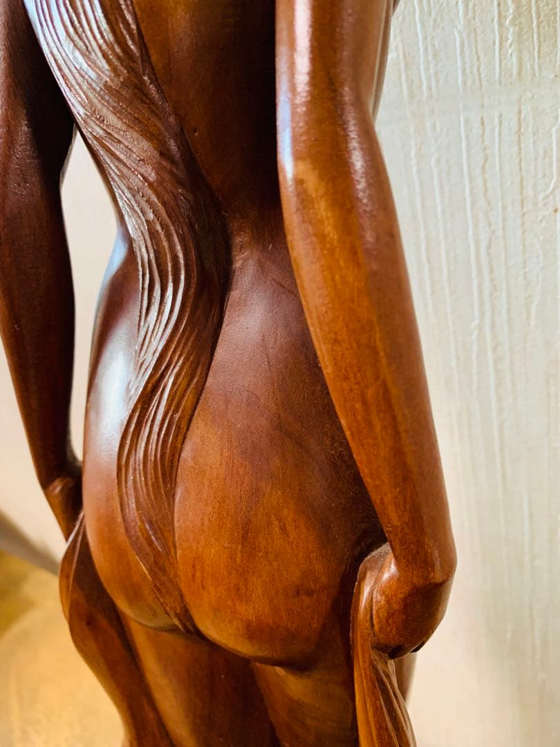 希少品　木彫り　木製 女性像 裸婦像 置物 オブジェ　バリ 工芸品　裸体　彫刻