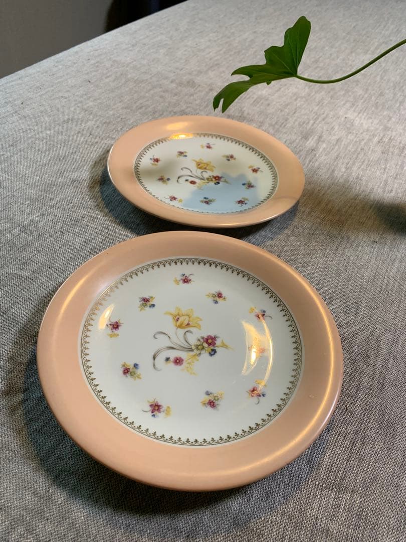 Limoges リモージュ ピンクリム 花 金彩 美品 UNIQU印 1929〜 - メルカリ