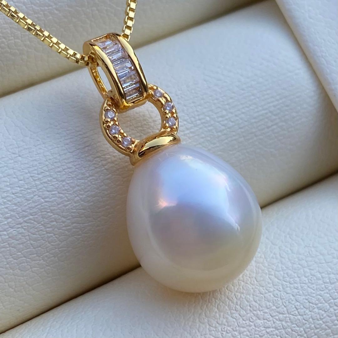 本真珠　南洋白蝶真珠ネックレストップ　13.3*11.9mmPT950