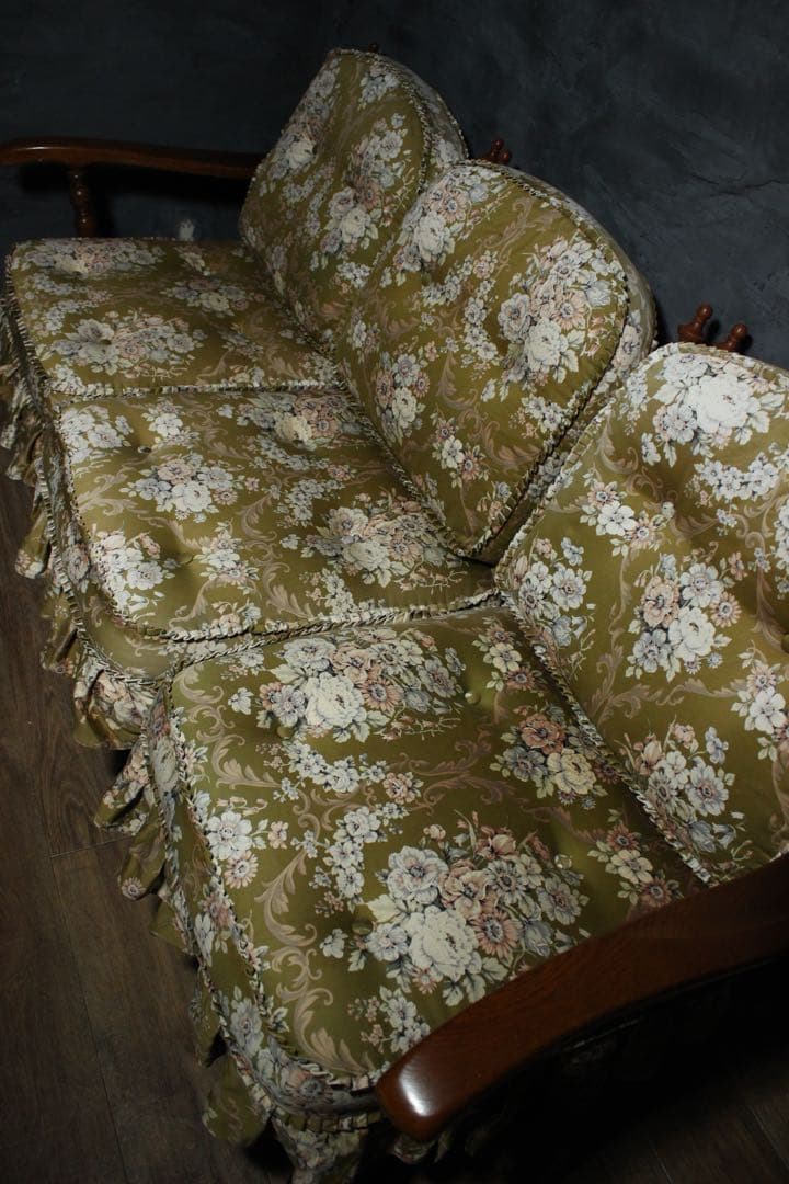 首都圏送無料〜穂高約40万　極上プリーツスカート3人掛け　オリーブグリーン