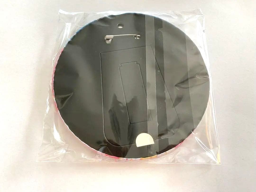 すとぷり7thさとみ ふぁみこれWチャンス特大BIG缶バッジ - メルカリ