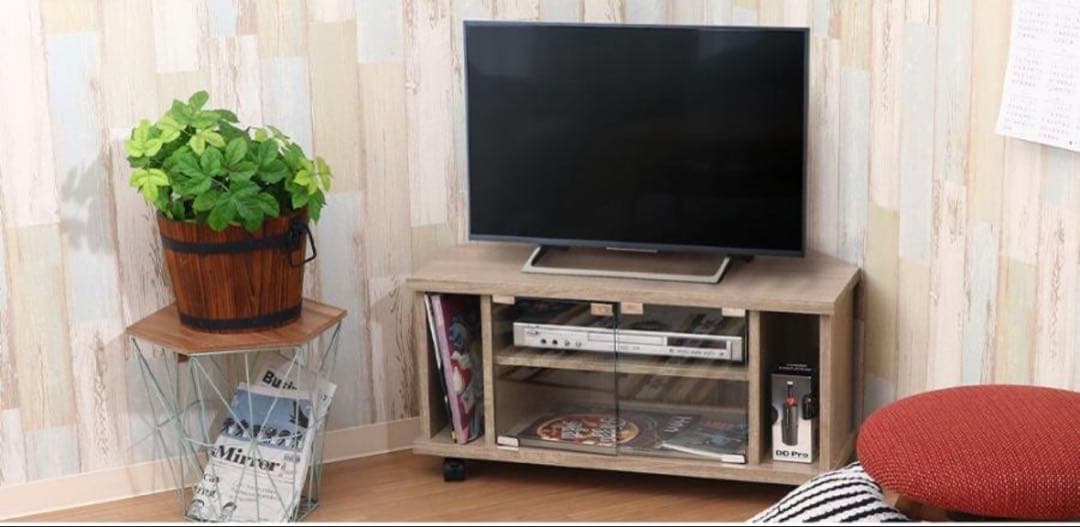コーナーテレビ台 78.5cm 32v 収納 キャスター付　ガラス扉　オークル白