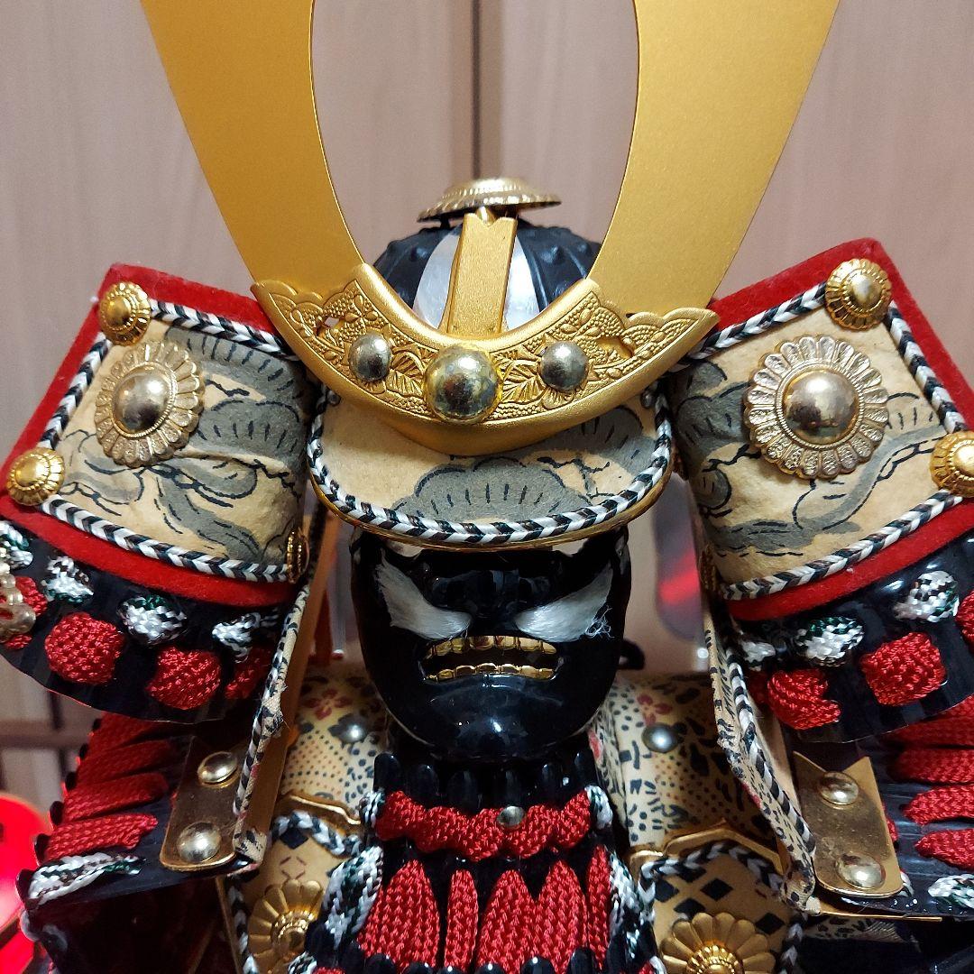 源山作　甲冑飾り