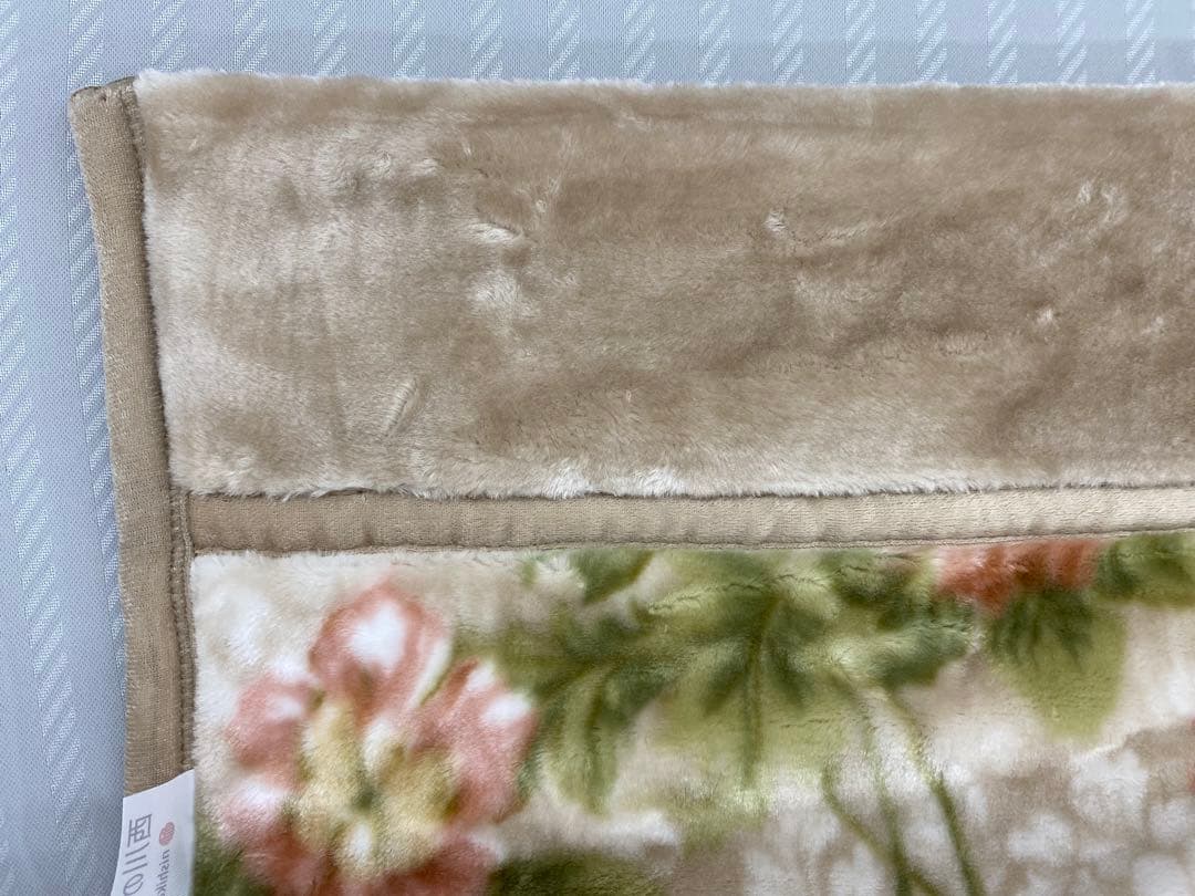 西川　ポリエステル合わせ毛布・ふっくらボリューム・シングルサイズ１４０×２００㎝