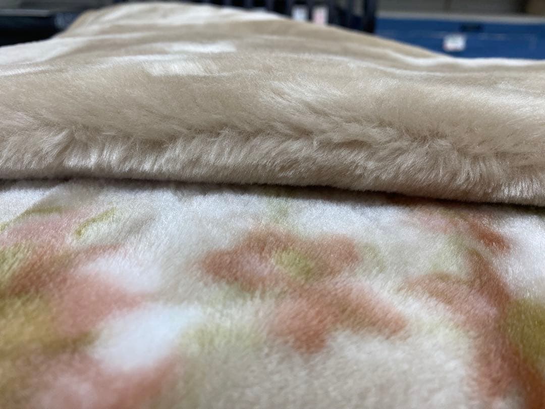 西川　ポリエステル合わせ毛布・ふっくらボリューム・シングルサイズ１４０×２００㎝