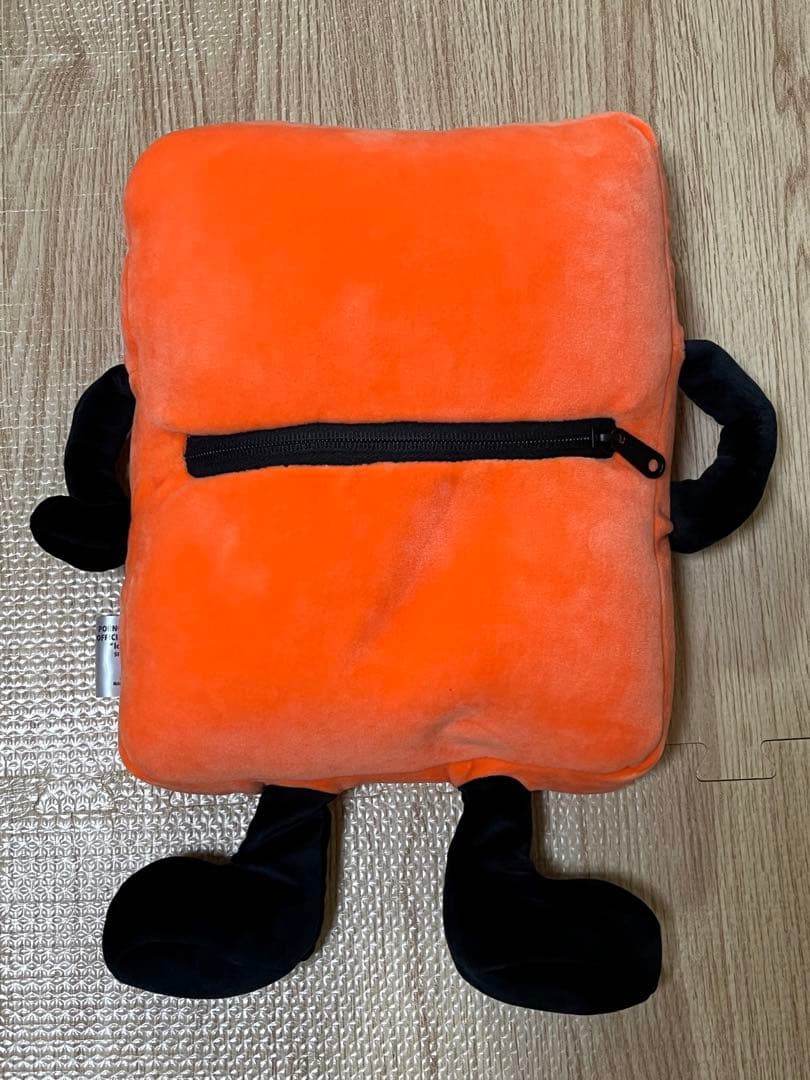 ポルノグラフィティ ポレンジくんネックピロー - メルカリ