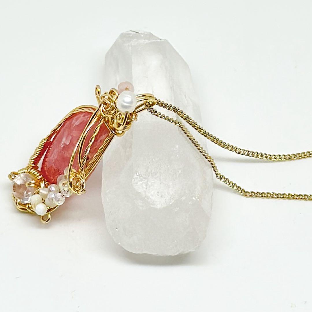 ローズガーデンのきらめき✴︎ワイヤーペンダント