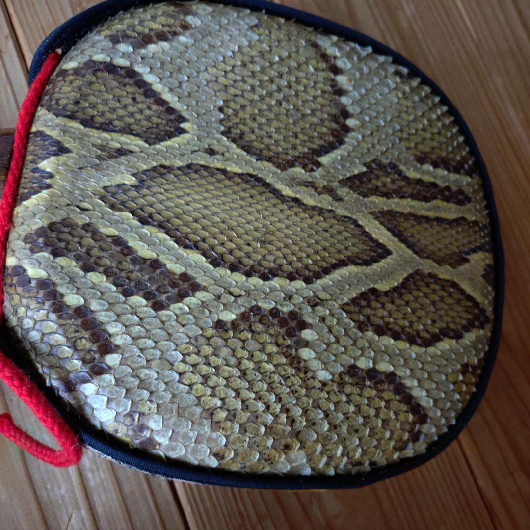 三線 本体 ヘビ皮製 バチ付き ケース付き