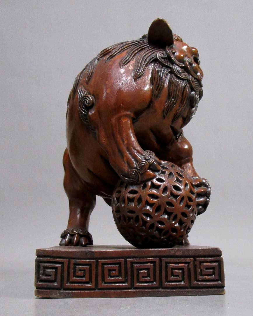 ビンテージ 木彫［玉持ち唐獅子］