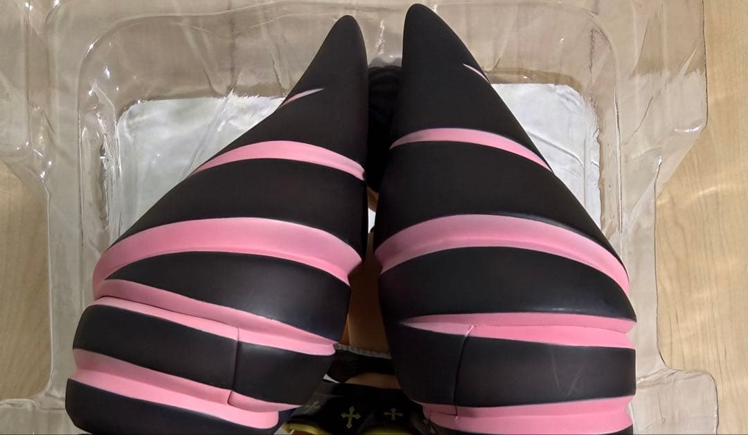 Q-sixディープウェブ・アンダーグラウンド 二代目 1/7 PVC完成品