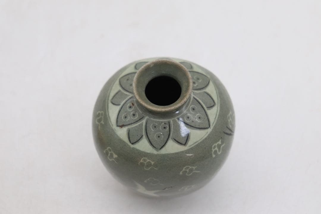 朝鮮青磁 象嵌 鶴紋瓶 李朝 送料込み260104 - メルカリ