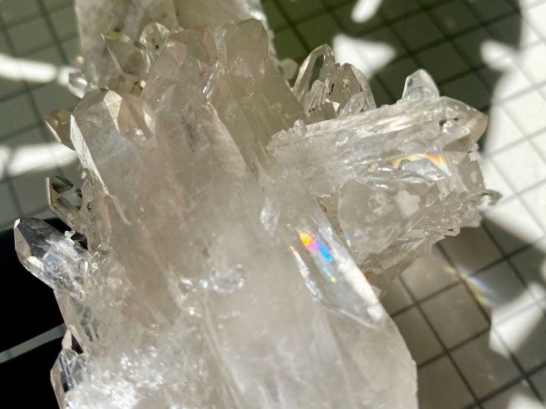 ゼッカ•デ•ソウザ産　カテドラル　バーナクル　天然石　水晶クラスター　虹入り