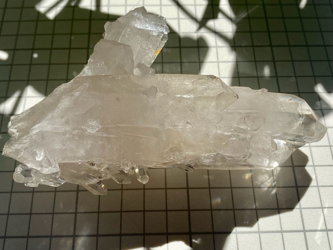 ゼッカ•デ•ソウザ産　カテドラル　バーナクル　天然石　水晶クラスター　虹入り