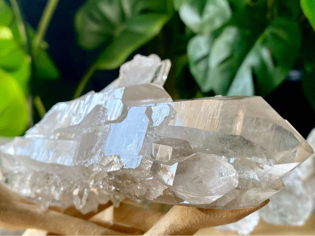 ゼッカ•デ•ソウザ産　カテドラル　バーナクル　天然石　水晶クラスター　虹入り