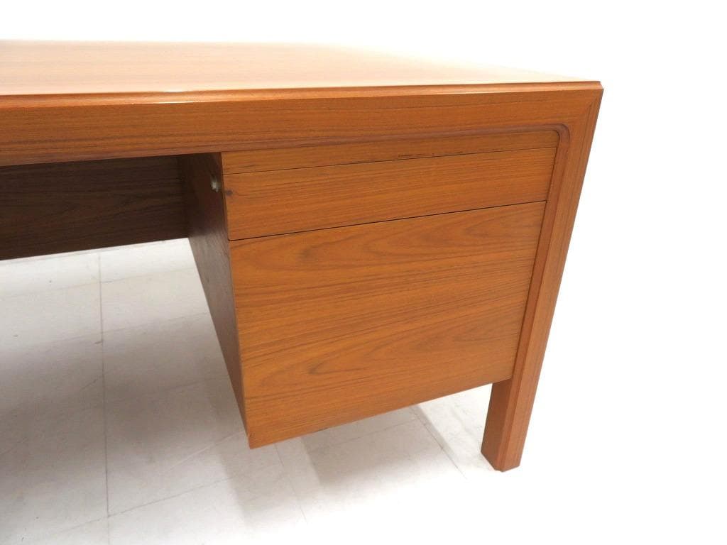 展示品　天童木工　ローズウッド　両袖デスク　両袖机　モダン　ミッドセンチュリー