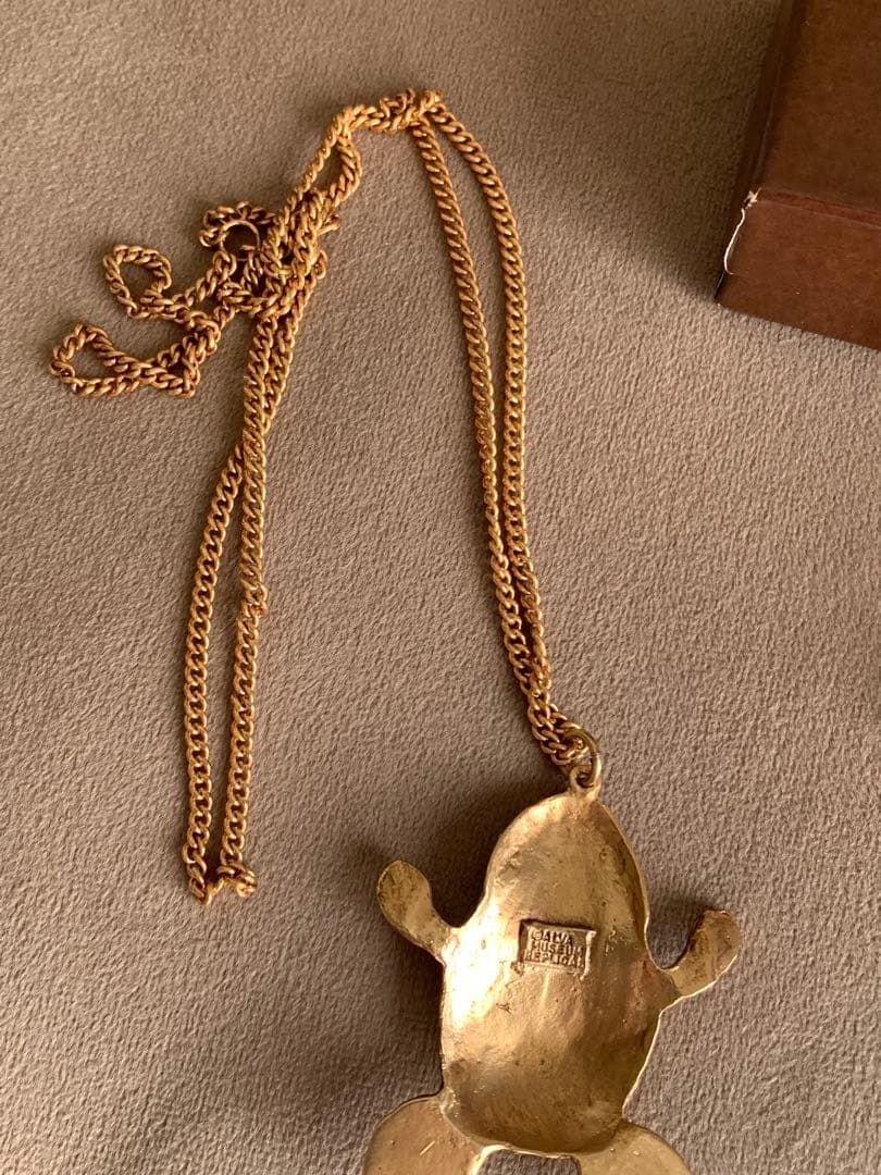 ALVA MUSEUM REPLICAS カエル型ペンダント.