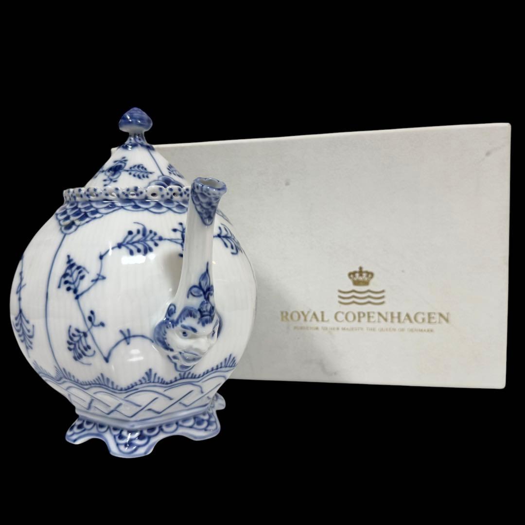 ロイヤルコペンハーゲン ブルーフルーテッド フルレース 顔付 ティーポット