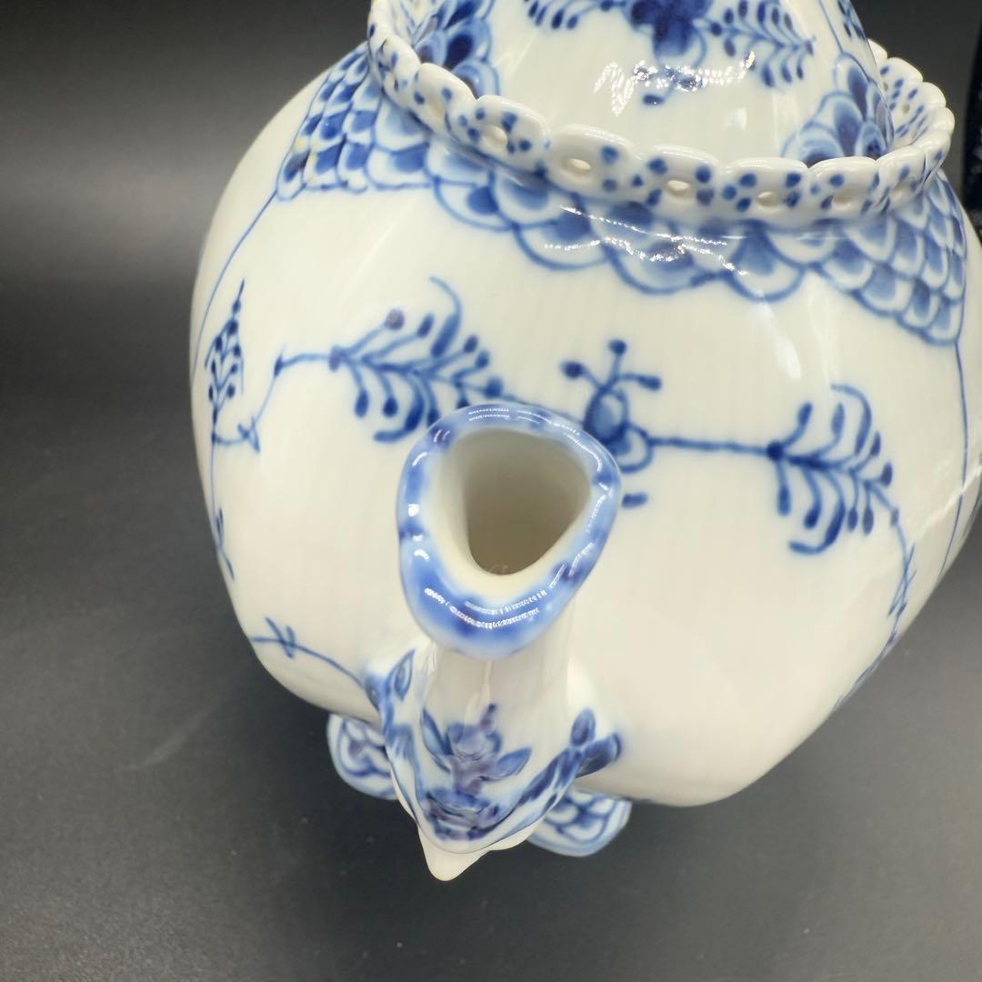 ロイヤルコペンハーゲン ブルーフルーテッド フルレース 顔付 ティーポット